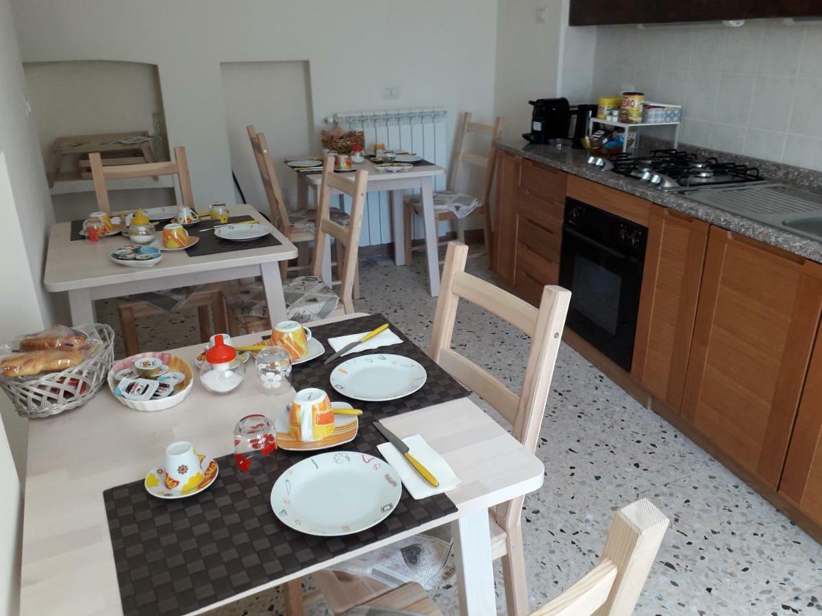 L'angolo fiorito Castelpetroso Esterno foto